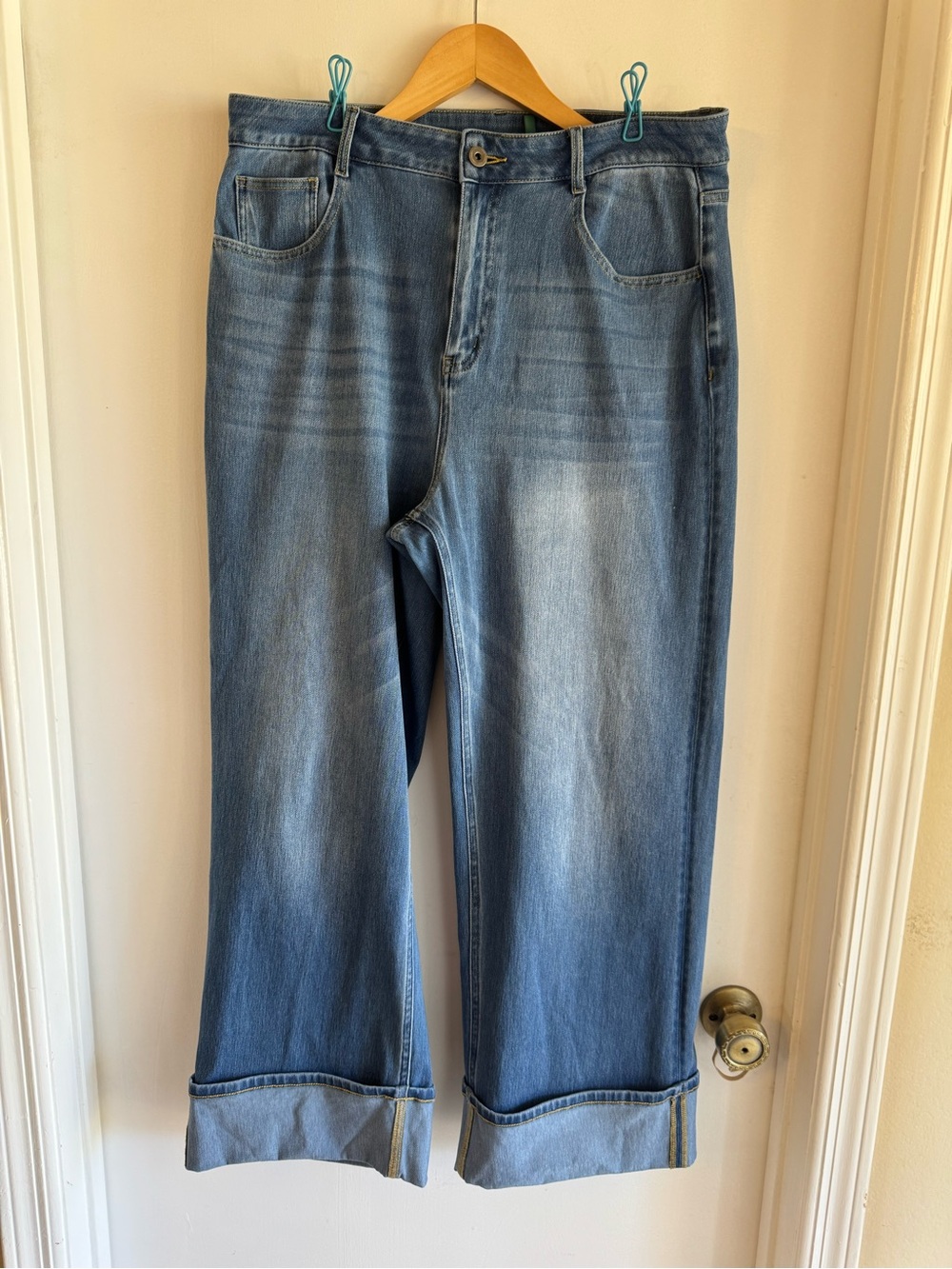 Halara Flex™ High Waisted Pockets Rolled Hem Wide Leg Washed Casual Jeans - Picture 3 of 9
